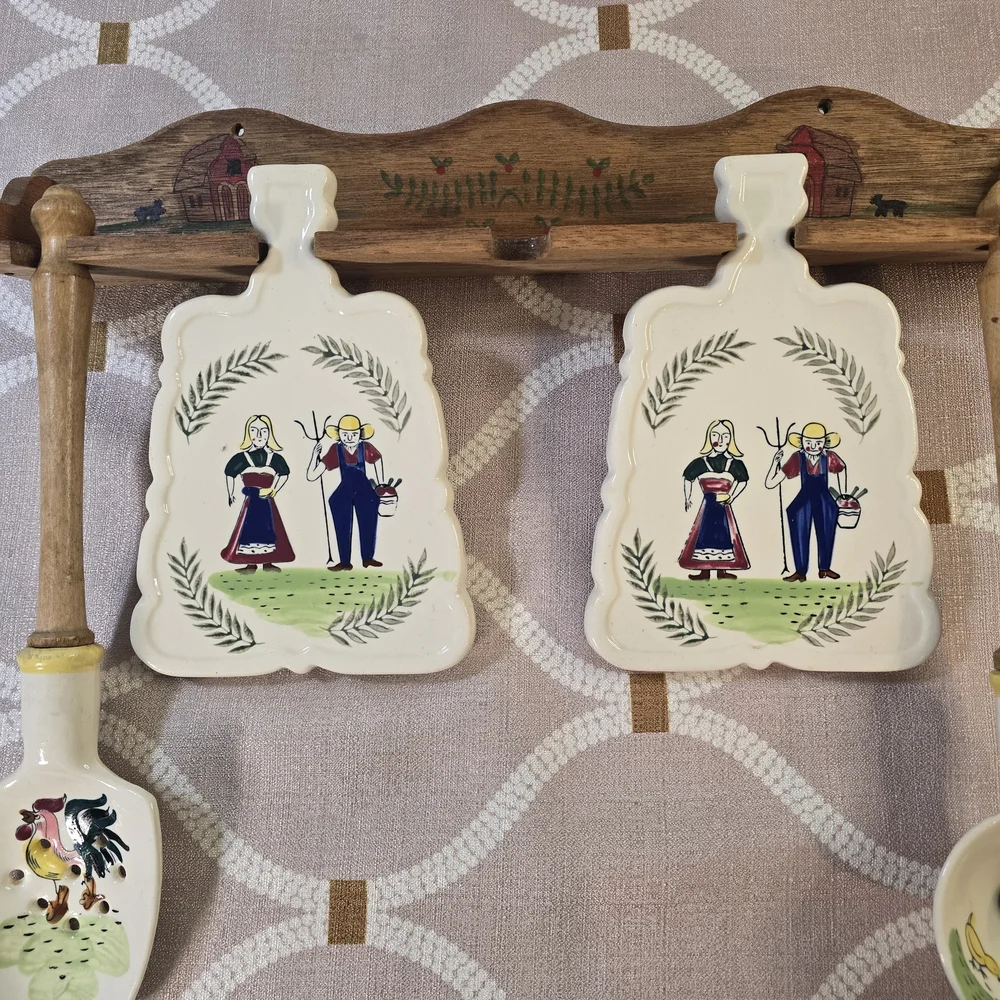 Vintage Hand Painted Wood Handle Gourmet Set w/ Rack Folk Art Trivet